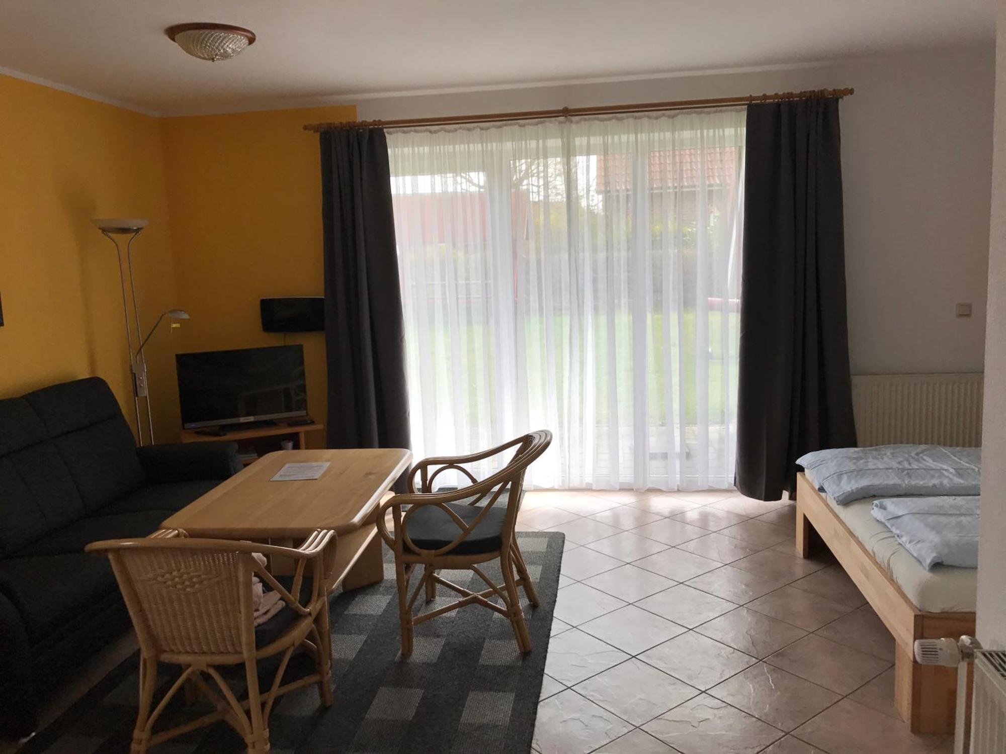 Ferienwohnungen Wiek, Haus Luv & Lee Wiek auf Rügen Buitenkant foto