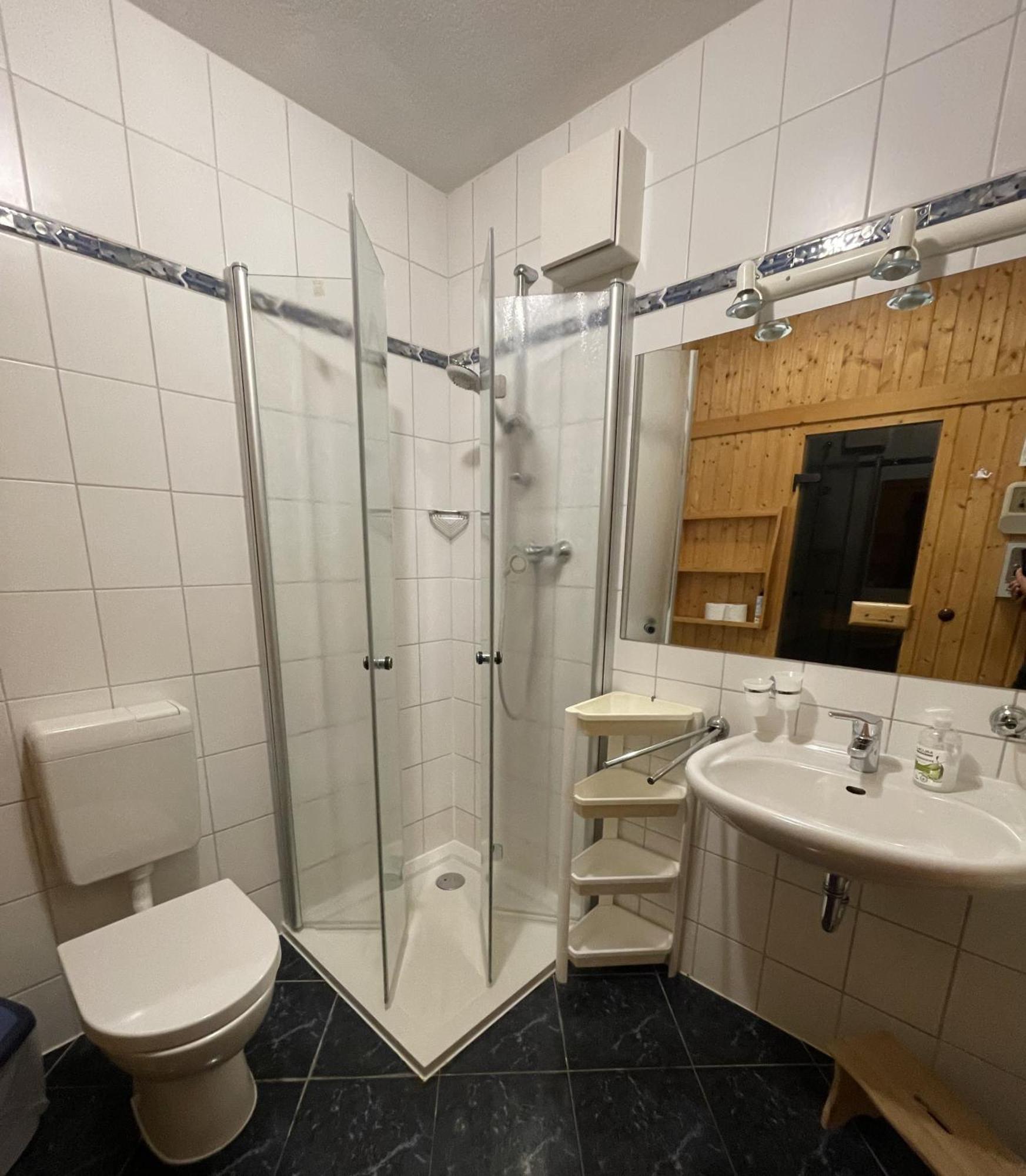 Ferienwohnungen Wiek, Haus Luv & Lee Wiek auf Rügen Buitenkant foto